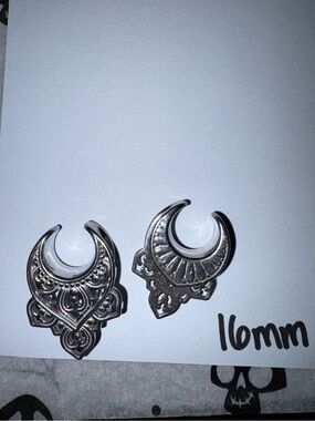 Silver Gothic Tribal Ear Saddle Pair - 16mm